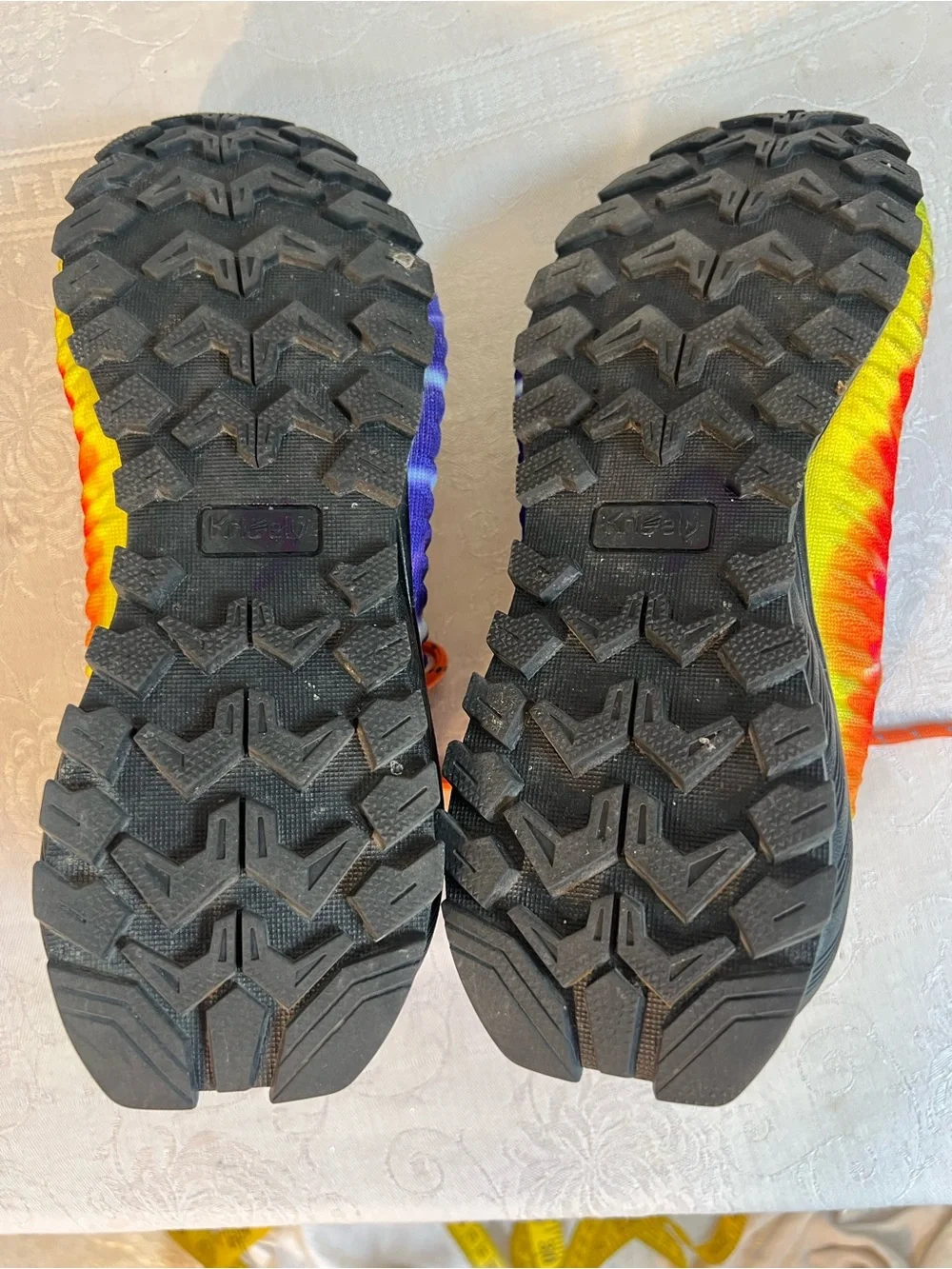 Kricely Men’s Sneakers Running Walking Hiking Shoes Tie Dye Lace Up US 7